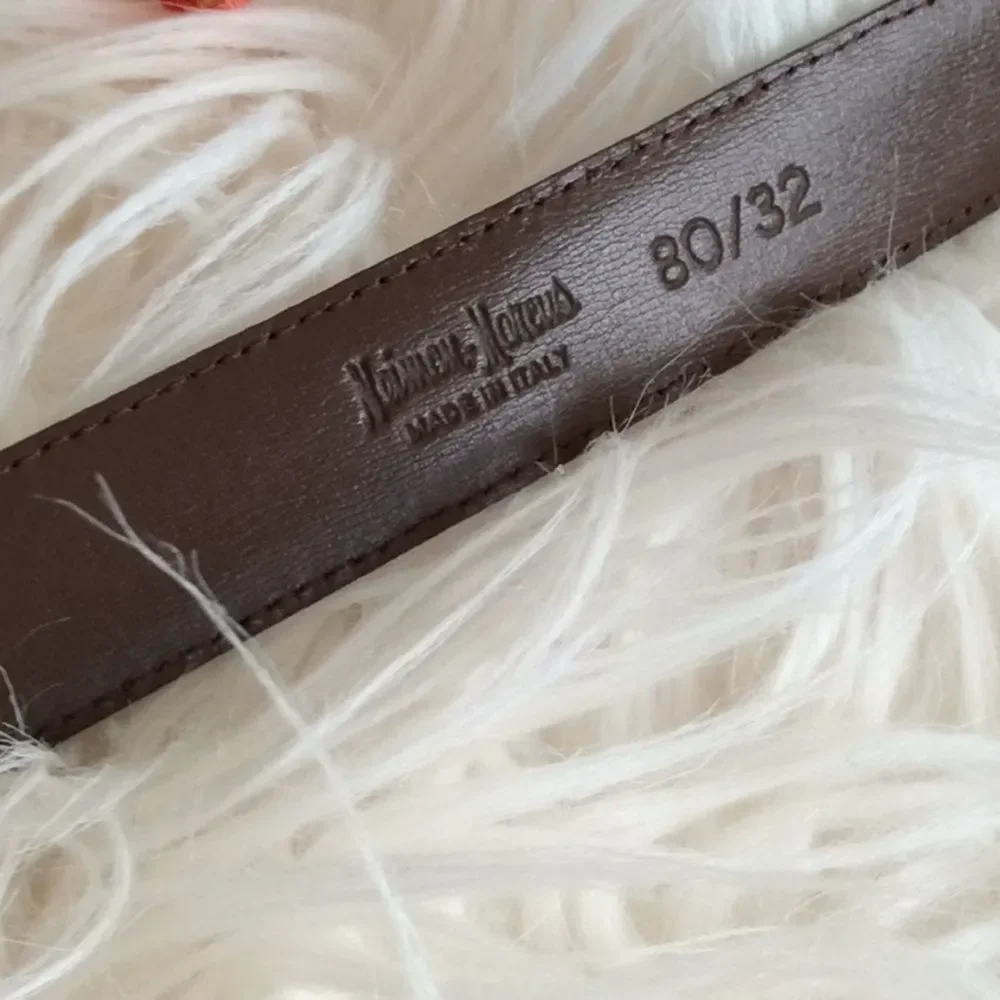 💞NEIMAN MARCUS💞ladies leather belt